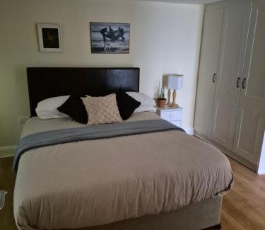 Glengarriff Apartment | Glengarriff Village Center Apartment 2 Main Street
