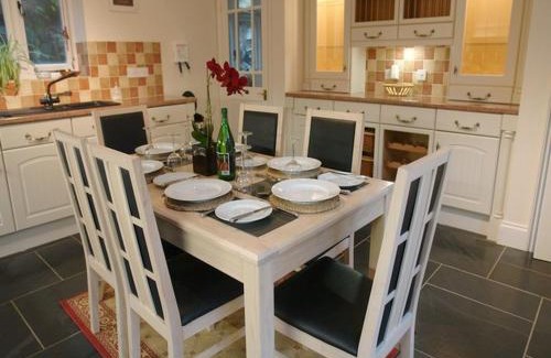 Barbrook House | Glenview