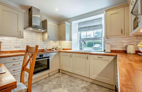 Saint Breward House | Glenview - St. Breward