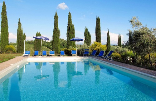 San Gimignano Apartment | Glicine by Interhome