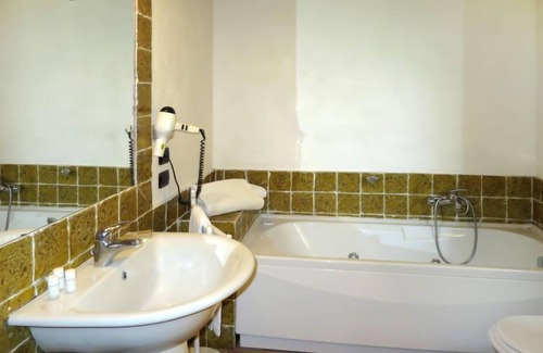 Pomarance House | Glicine by Interhome