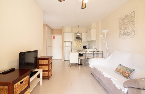 Canet de Berenguer Apartment | Global Properties: Pet Friendly Apartment in Canet Playa