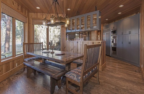 Sisters House | GM167 | Stunning,Luxury Log Home with enough room for the entire family.