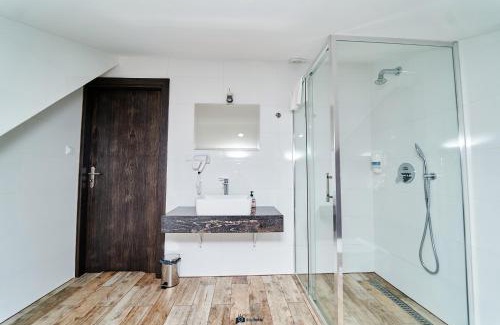 Krzywe Hotel | Gościniec pod Strzechą