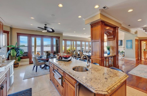 Bryn Mawr-Skyway House | GO MARINERS! Bella Vita Celebrates the Mariners' ALCS-Exclusive Fan Discount!