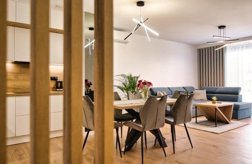 Zator Apartment | Golden 42