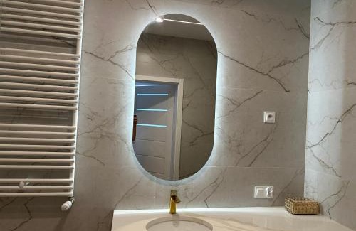 Kielce Apartment | Golden Apartment Expo ul Sowia - 2 km od Targów Kielce, 4 minuty autem