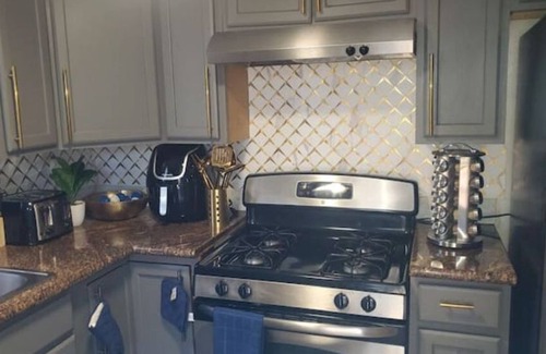 Southeastern Sacramento House | Golden Family Getaway