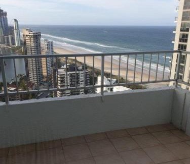 Surfers Paradise Apartment | Golden Gate Resort