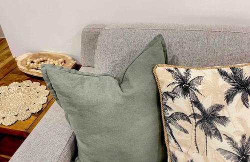 Golden Beach House | Golden Getaway 3 Bedroom Home in Golden Beach