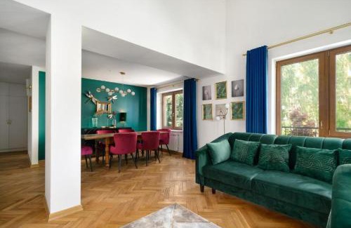 Saska Kepa Villa | Golden Home Saska Kępa&Boutique Villa in the Heart of Warsaw