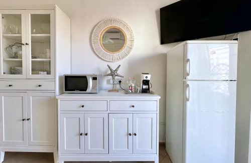Lido di Camaiore Apartment | Golden Luxe - Beach House Gelsomino