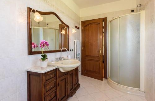 Lido di Camaiore House | GOLDEN LUXE - Villa Pool by the Sea