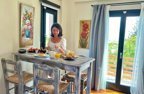 Santorini Villa | Golden Moments Luxury Stone Villas B