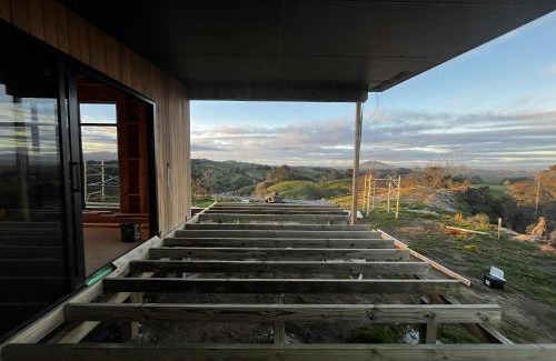 Otorohanga Villa | Golden Ridge Retreat