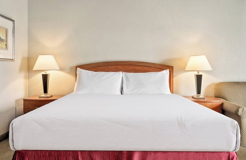 Harbor Hotel | Golden Sails Hotel