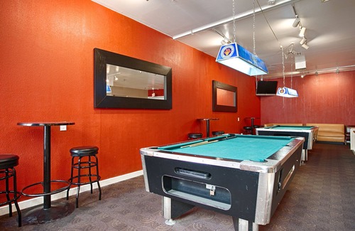 Harbor Hotel | Golden Sails Hotel