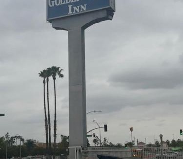 Carousel Hotel | Golden Star Inn