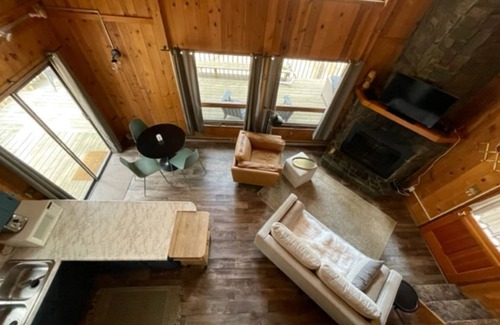 Rapid City Cabin | Golden Summers Cabin WIFI, Close to Lake Pactola