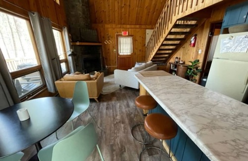 Rapid City Cabin | Golden Summers Cabin WIFI, Close to Lake Pactola