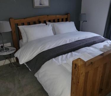 Codnor House | Golden Valley View