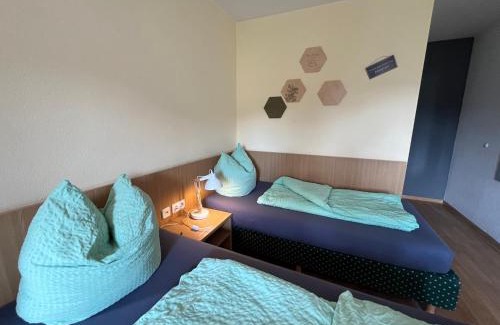 Baiersbronn Apartment | Goldener Hahn B&B Baiersbronn - Ferienwohnungen mit Hotel Service nahe Gartenschau Tal X