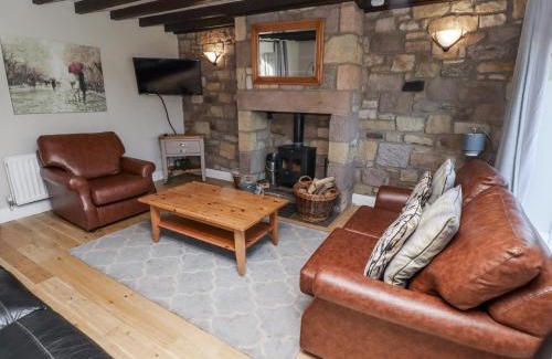 Belford House | Goldfinch