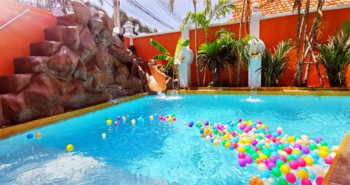 South Pattaya Villa | GOLDLAND Luxury Pool Villa Pattaya Walking Street 8 Bedrooms