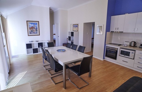 Collingwood Park Villa | Golf and beach retreat