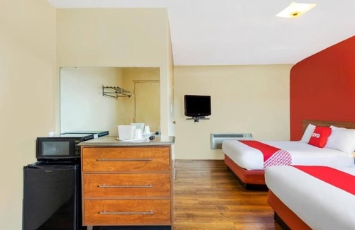 North Lima Hotel | Golf near Firestone Farms with Clean Stay and Free Parking Available