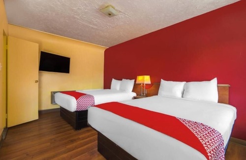 North Lima Hotel | Golf near Firestone Farms with Clean Stay and Free Parking Available
