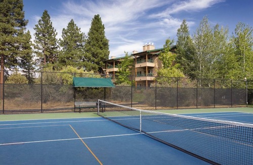Klamath Falls Condo | Golf Resort Condo ~ Running Y ~2 Bed/2 Bath ~ Sleeps 6 ~Pool~Hot Tub