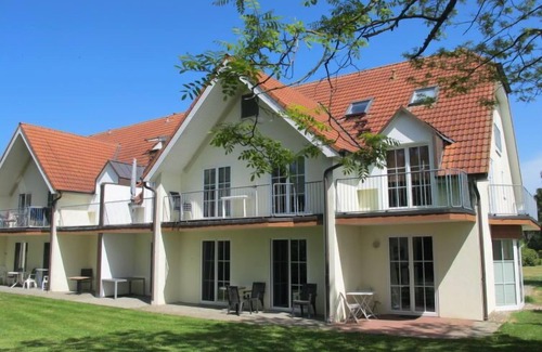 Gollwitz Apartment | Gollwitzer Park (Insel Poel) by Interhome