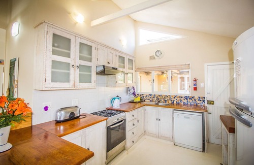 Scarborough Villa | Gone to the Beach Villa for 9 guests 50 m from beach in Scarborough, Cape Town