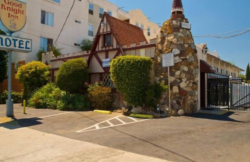 North Hills East Hotel | Good Knight Inn Motel