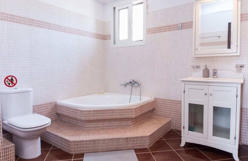 Athens Apartment | Gorgeous 1 Bd Apt w Magical Athens View GC 3332-02