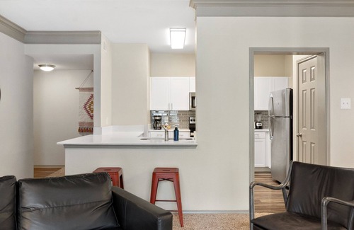 North Burnet Apartment | Gorgeous 2BR next to the Domain 0945