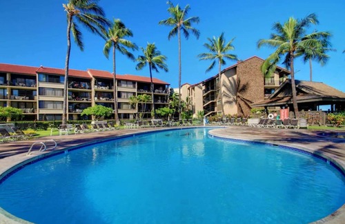 Honokowai House | Gorgeous 6 bedrooms for 16 Lahaina Maui ocean view penthouse