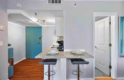 Florida Center Apartment | Gorgeous and cozy 2 miles Universal Studios condo: pool, hot tub, tennys court