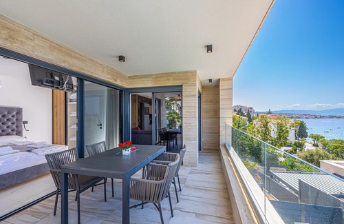 Selce Apartment | Gorgeous apartment in Crikvenica