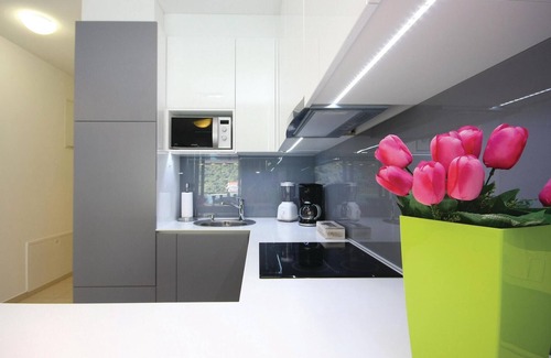 Grebastica Apartment | Gorgeous apartment in Grebastica