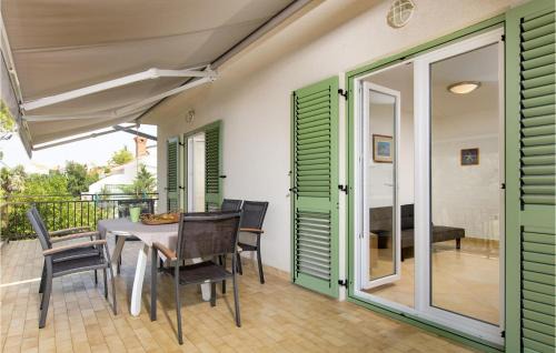 Municipality of Omisalj Apartment | Gorgeous Apartment In Malinska