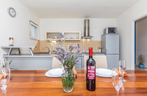 Selce Apartment | Gorgeous apartment in Selce with WiFi