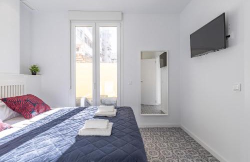La Petxina Apartment | Gorgeous Apt with a Large Private Terrace