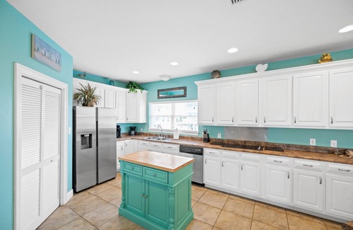 Morgantown House | Gorgeous beach getaway! Spacious 5 bd, 5 bath, with parking.