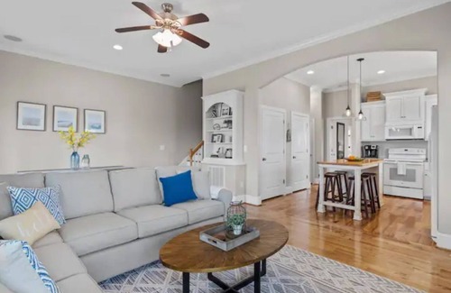 Morehead City House | Gorgeous By the Bay House: Downtown Morehead City