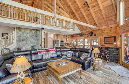 Dahlonega Cabin | Gorgeous cabin with indoor & outdoor fireplaces, huge deck, & hot tub
