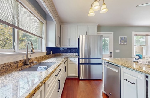 Warrington House | Gorgeous coastal home, dog-friendly and easy beach access