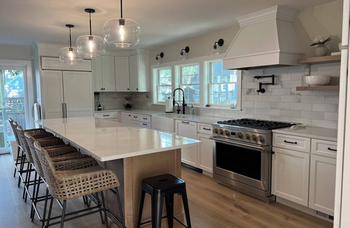 Teaticket House | Gorgeous Family Friendly Home Steps to Beach & Walking Path