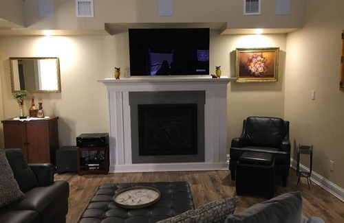 Windham Apartment | Gorgeous, First Class, 2 King apartment in downtown Windham